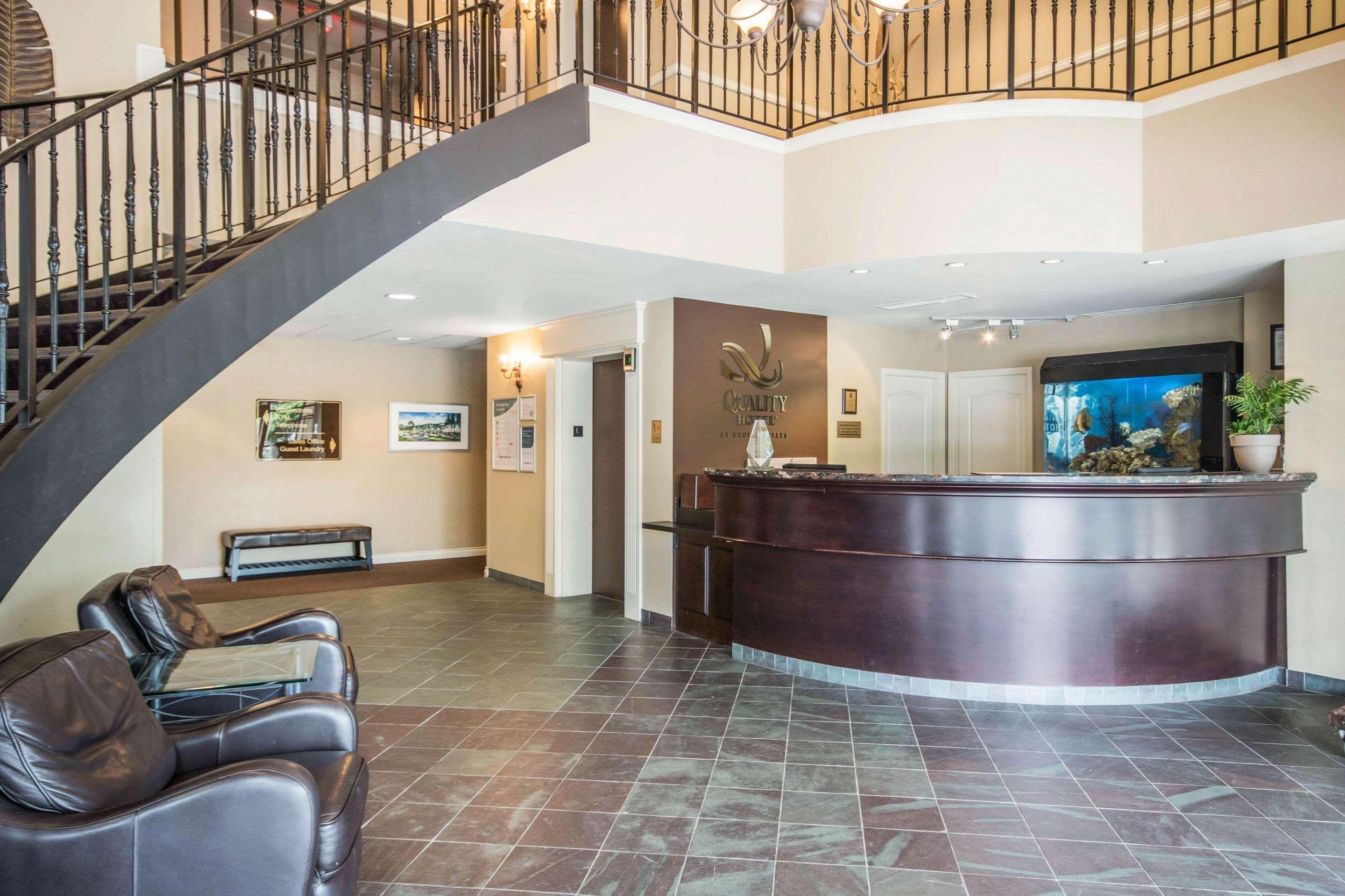 Clarion Hotel & Conference Centre Abbotsford Buitenkant foto