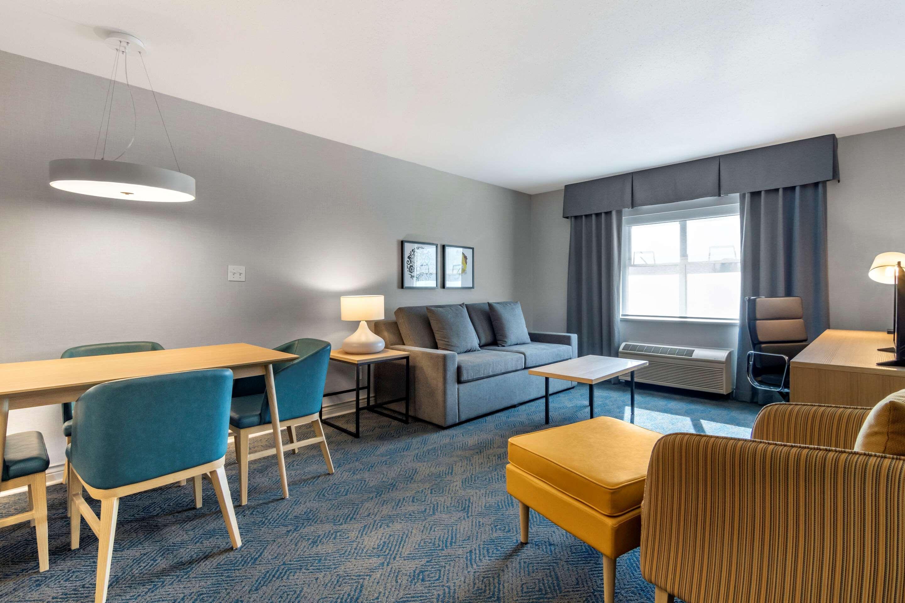 Clarion Hotel & Conference Centre Abbotsford Buitenkant foto