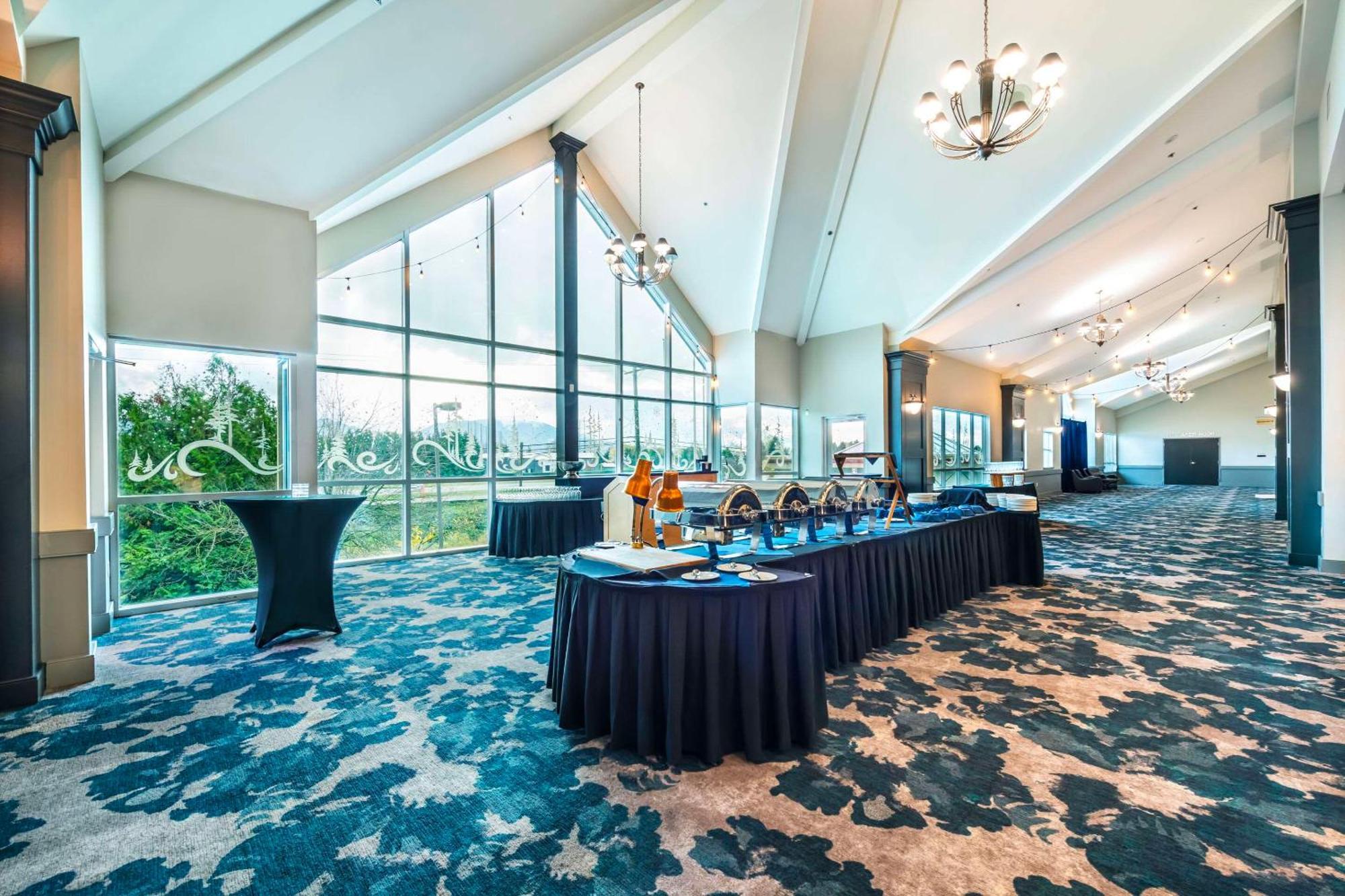 Clarion Hotel & Conference Centre Abbotsford Buitenkant foto