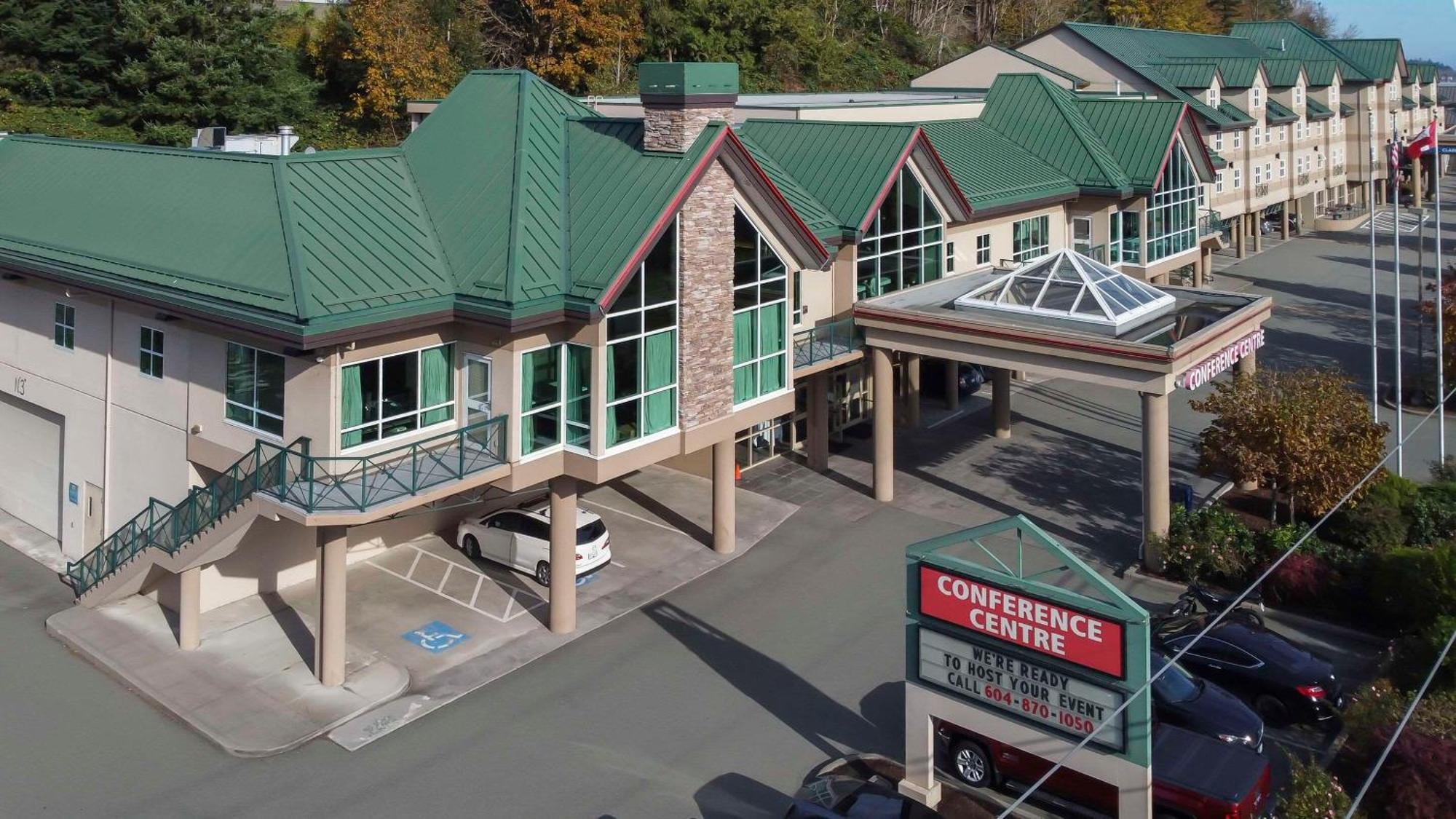 Clarion Hotel & Conference Centre Abbotsford Buitenkant foto